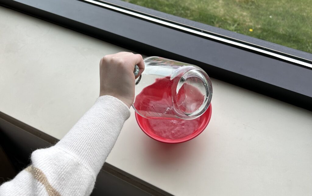 pouring water on borax